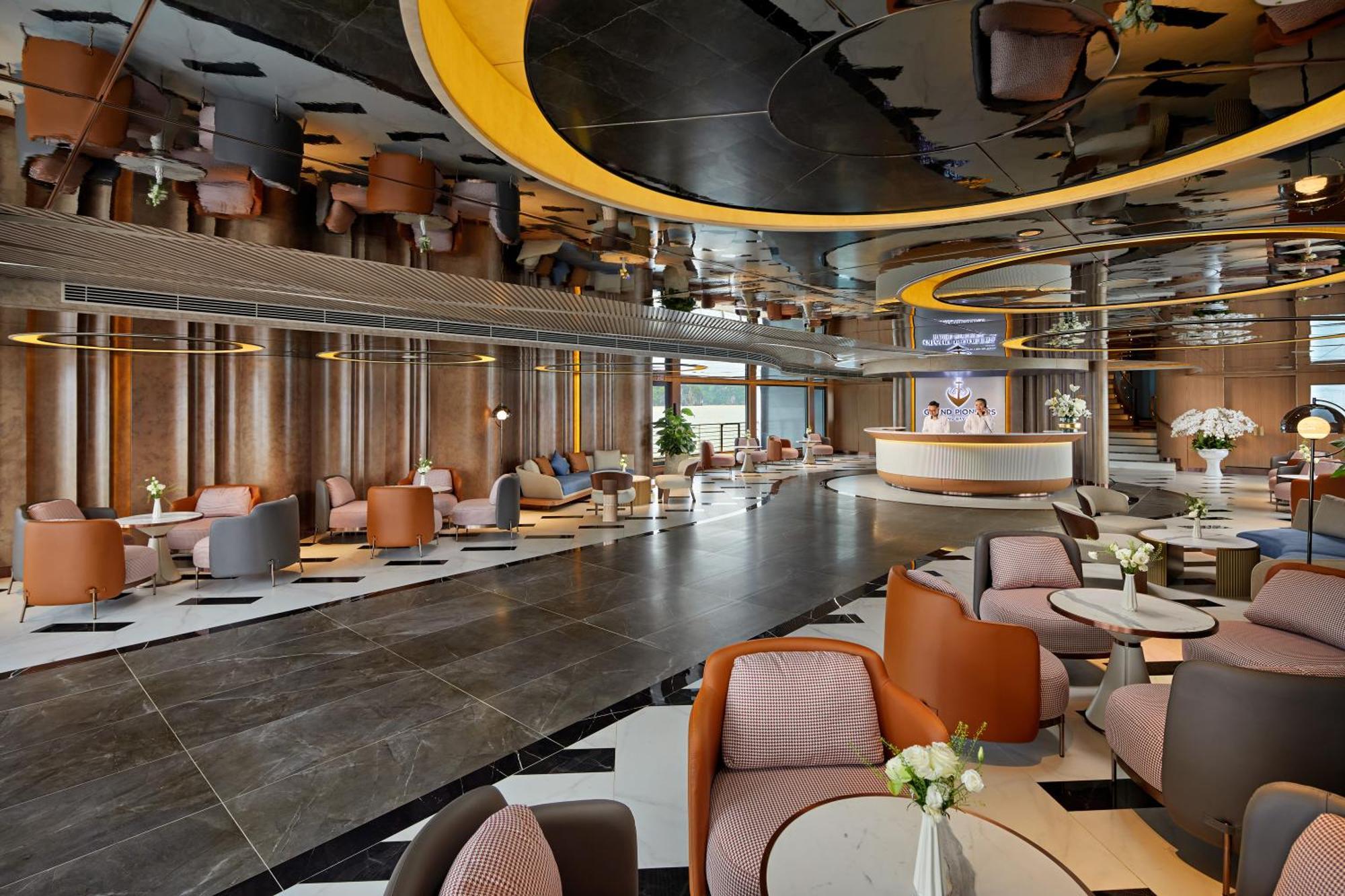 Grand Pioneers Halong Bay Cruise 2 Hotel Ha Long Exterior photo