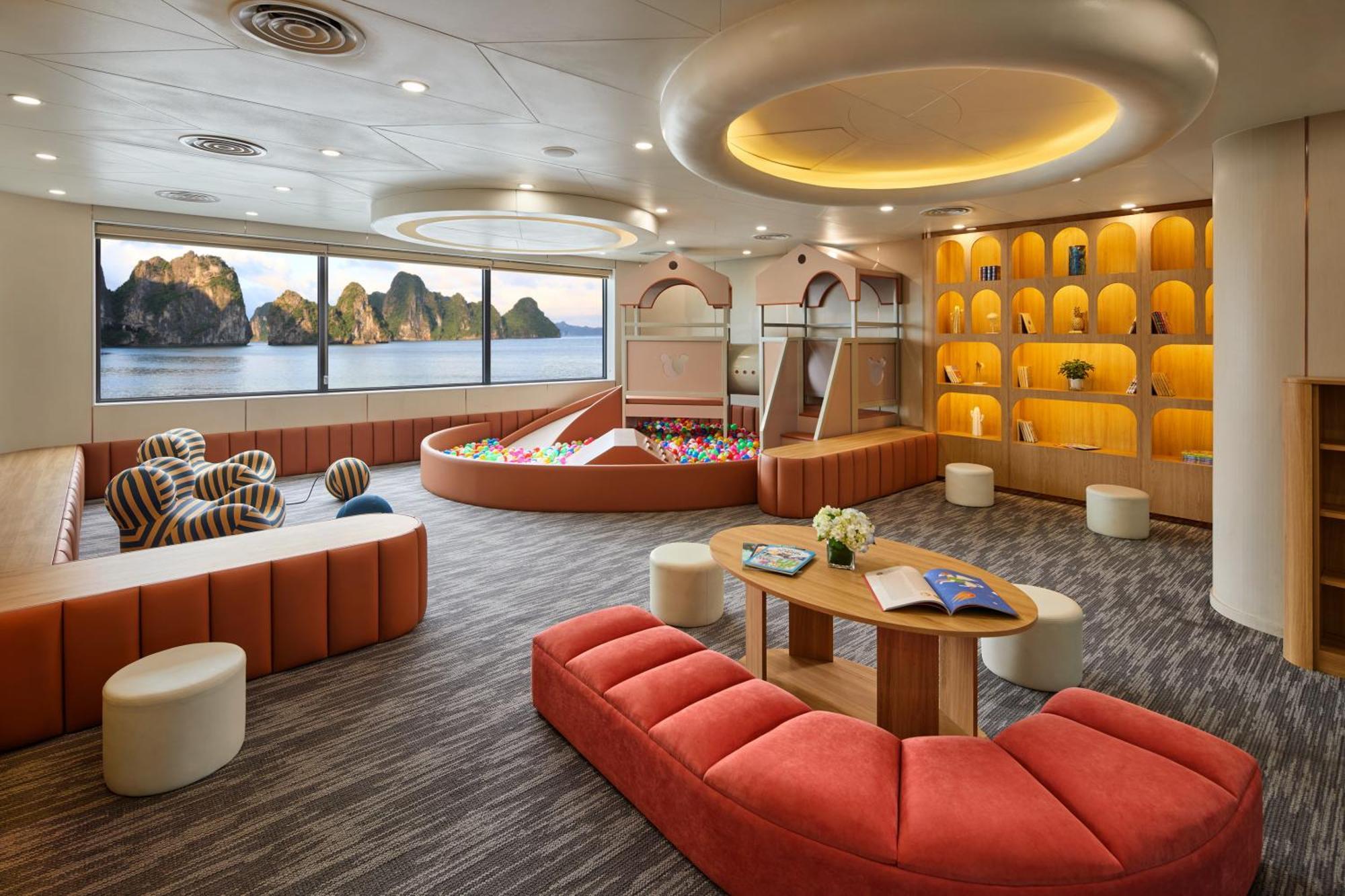 Grand Pioneers Halong Bay Cruise 2 Hotel Ha Long Exterior photo